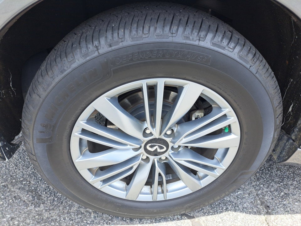 2021 INFINITI QX80 LUXE AWD