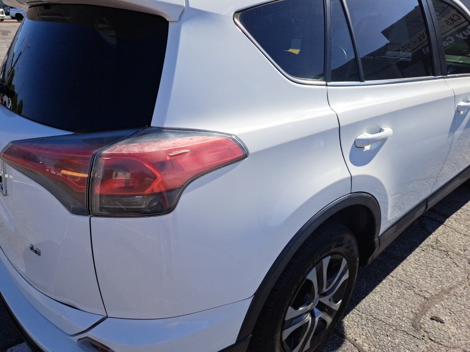 2016 Toyota RAV4 LE