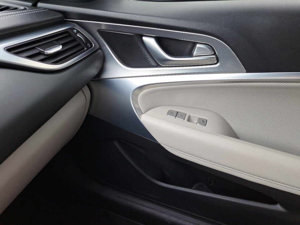 2023 Genesis G70 3.3T