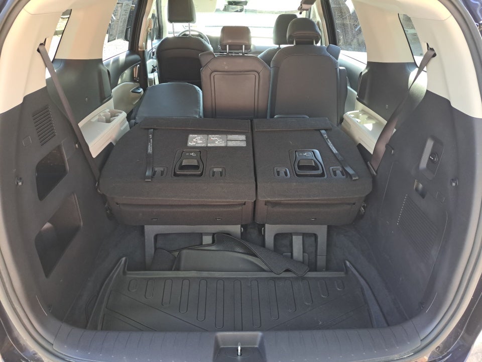 2023 Kia Carnival MPV LX Seat Package