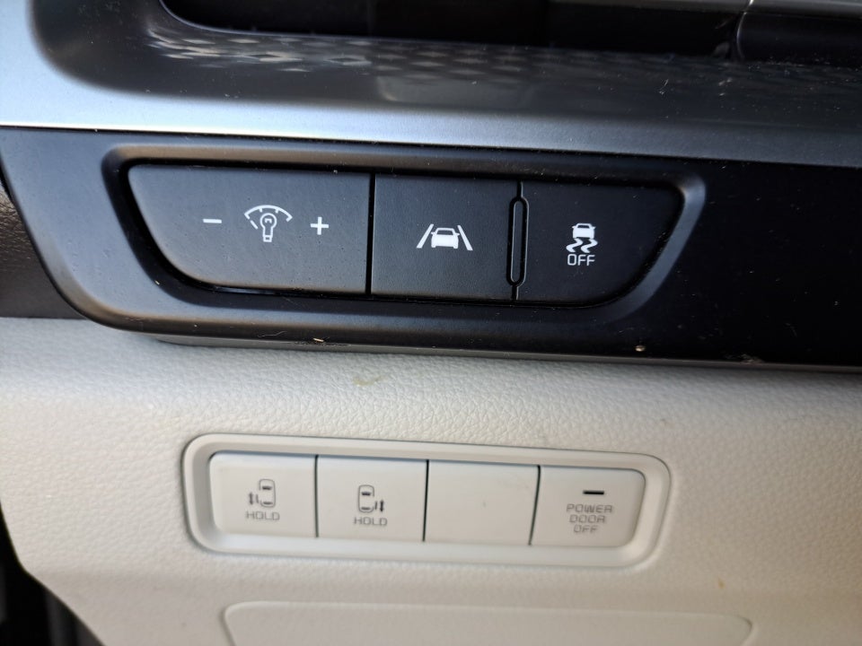 2023 Kia Carnival MPV LX Seat Package