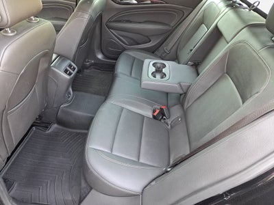 2018 Buick Regal TourX Essence
