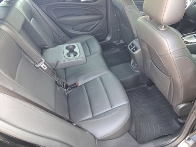 2018 Buick Regal TourX Essence