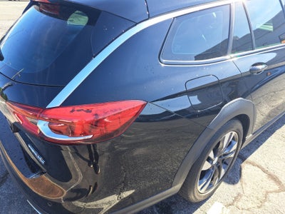 2018 Buick Regal TourX Essence