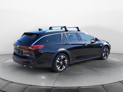 2018 Buick Regal TourX Essence