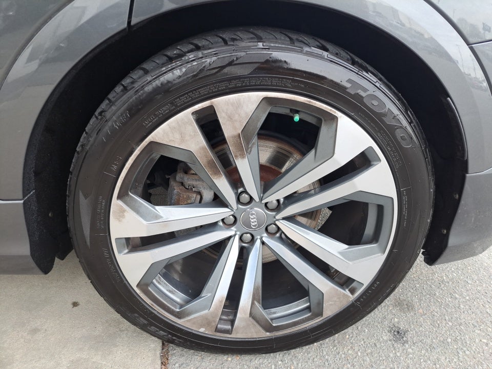 2019 Audi Q8 55 Premium