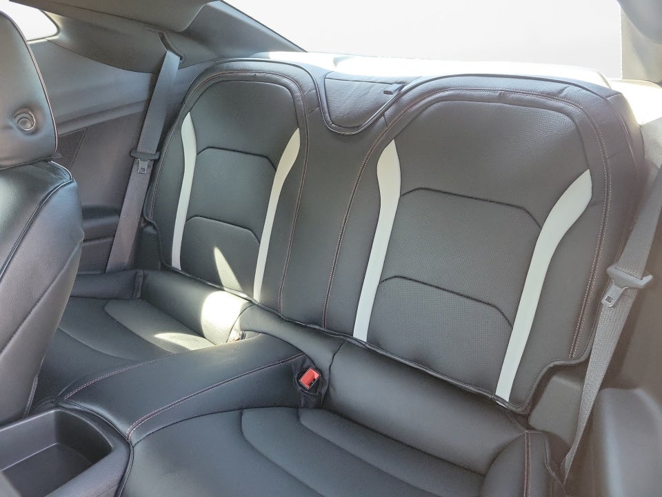 2021 Chevrolet Camaro RWD Coupe LT1