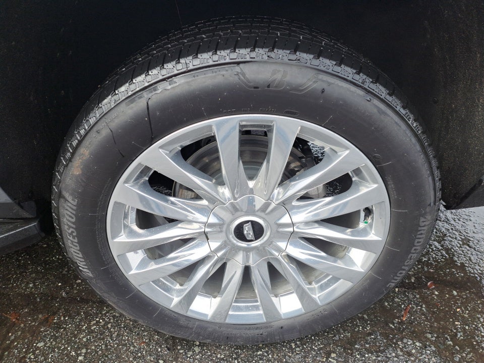 2024 Cadillac Escalade ESV 4WD Premium Luxury