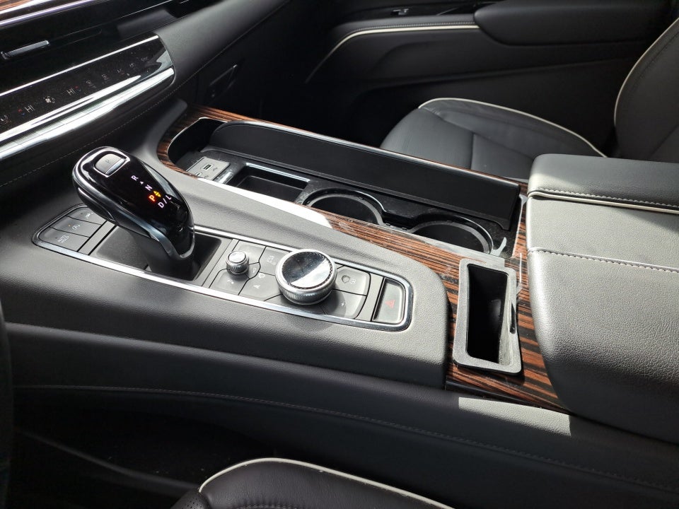 2024 Cadillac Escalade ESV 4WD Premium Luxury