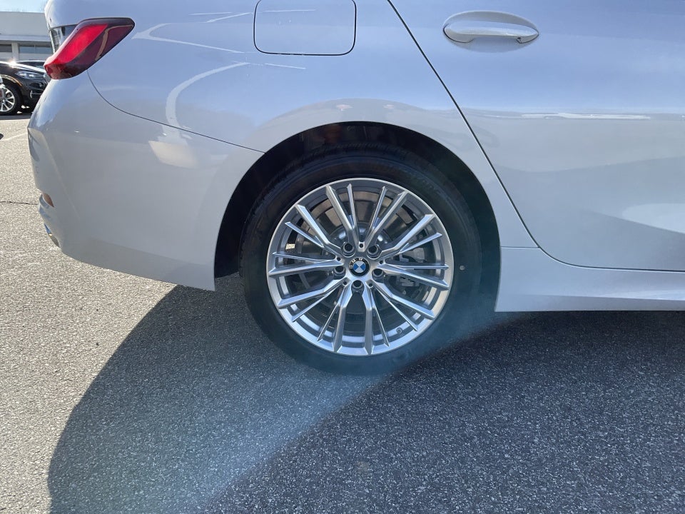 2023 BMW 330i xDrive
