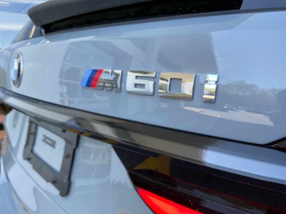 2024 BMW X7 M60i