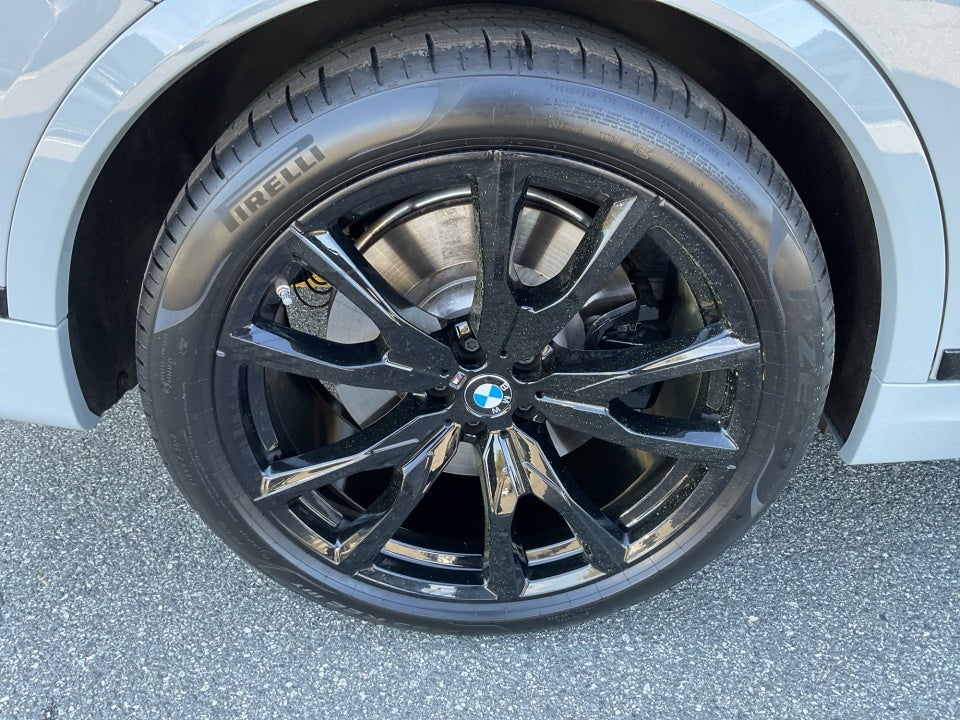 2024 BMW X7 M60i