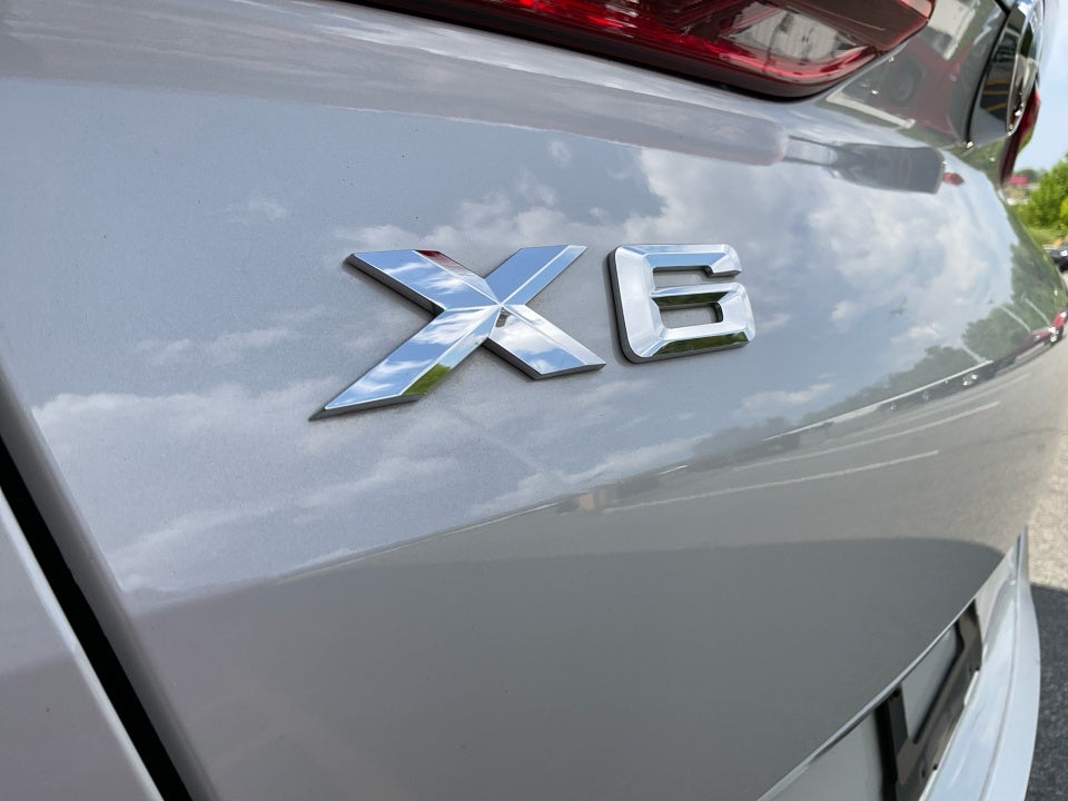 2022 BMW X6 xDrive40i