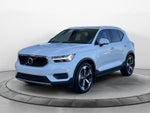 2020 Volvo XC40 Momentum