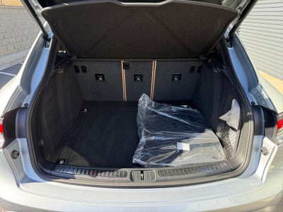 2025 Porsche Macan T