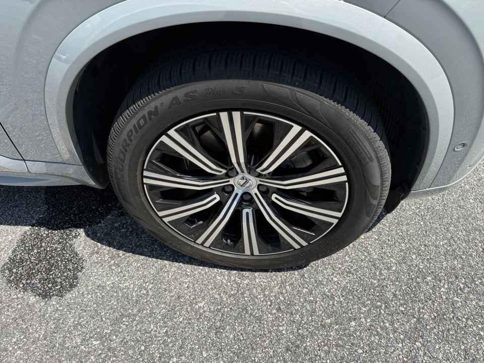 2024 Volvo XC90 Plus Bright Theme