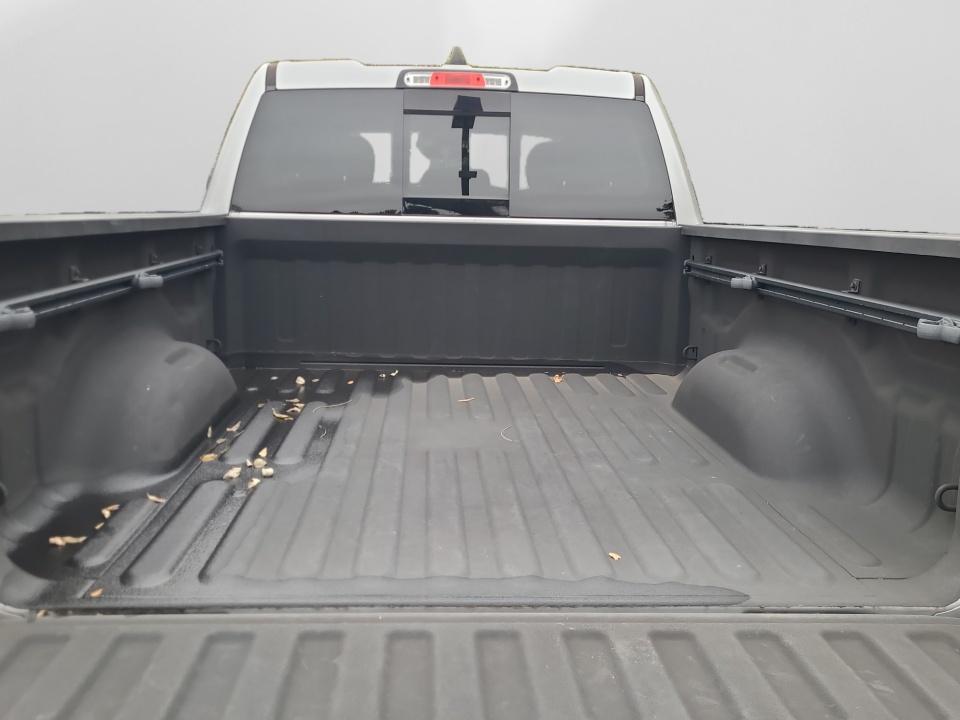 2022 RAM 1500 Big Horn Quad Cab 4x4 6'4' Box