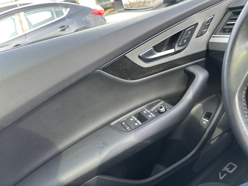 2019 Audi Q7 45 Premium
