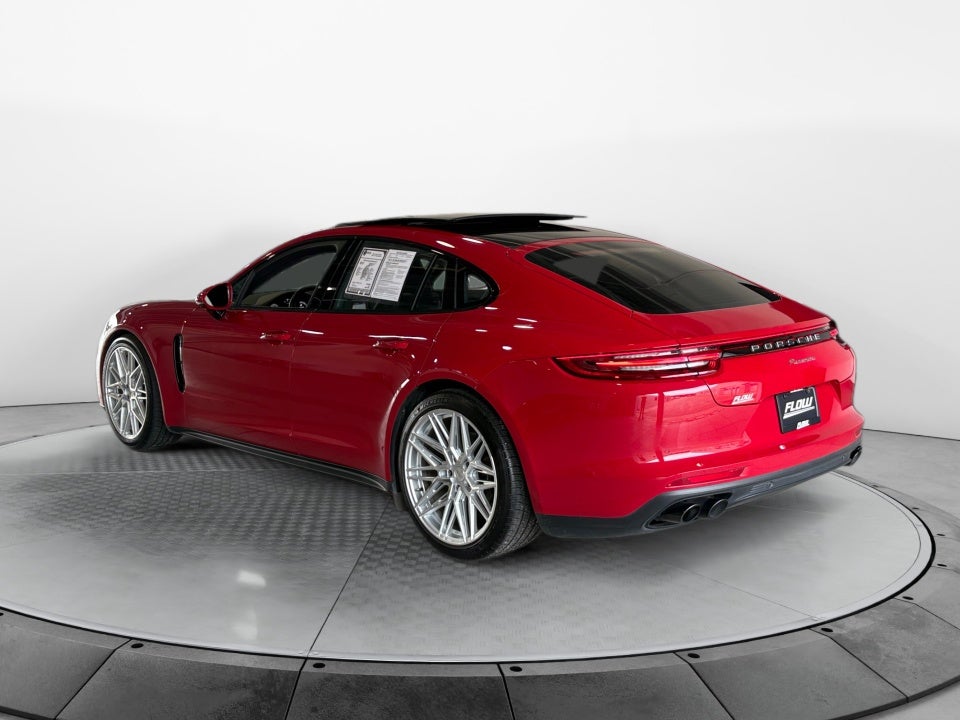 2018 Porsche Panamera 4