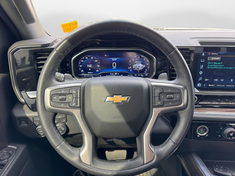 2022 Chevrolet Silverado 4WD Crew Cab Standard Bed LT