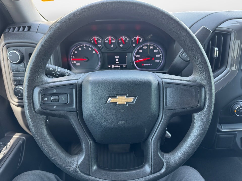 2020 Chevrolet Silverado 4WD Crew Cab Short Bed Custom