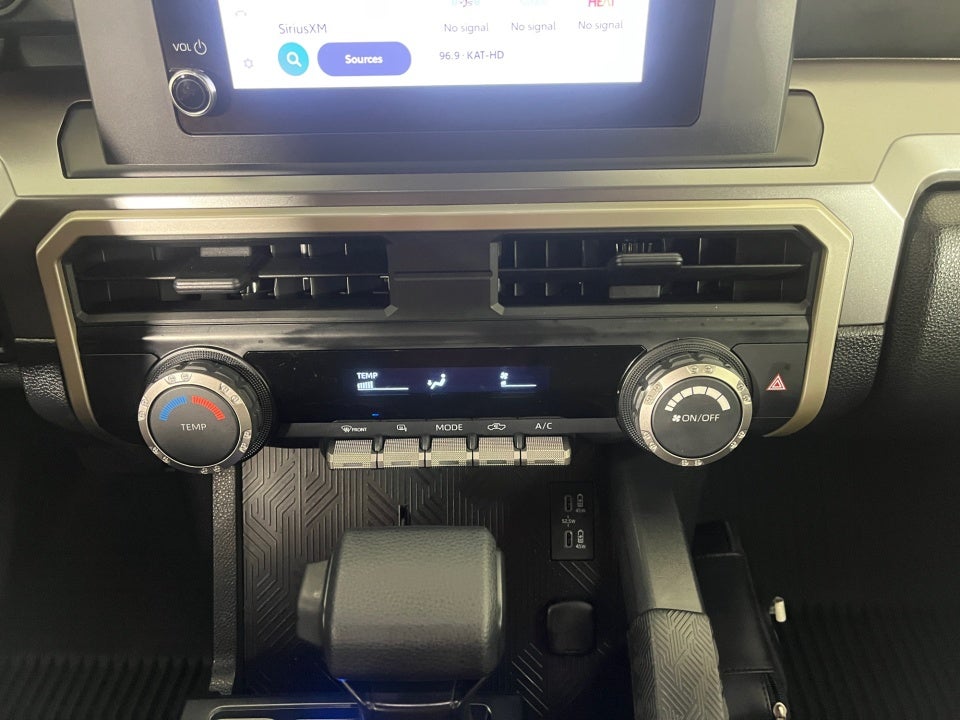 2025 Toyota TACOMA SR5 SR5