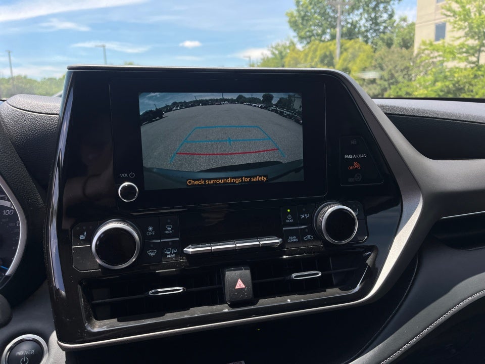 2025 Toyota Highlander Hybrid XLE
