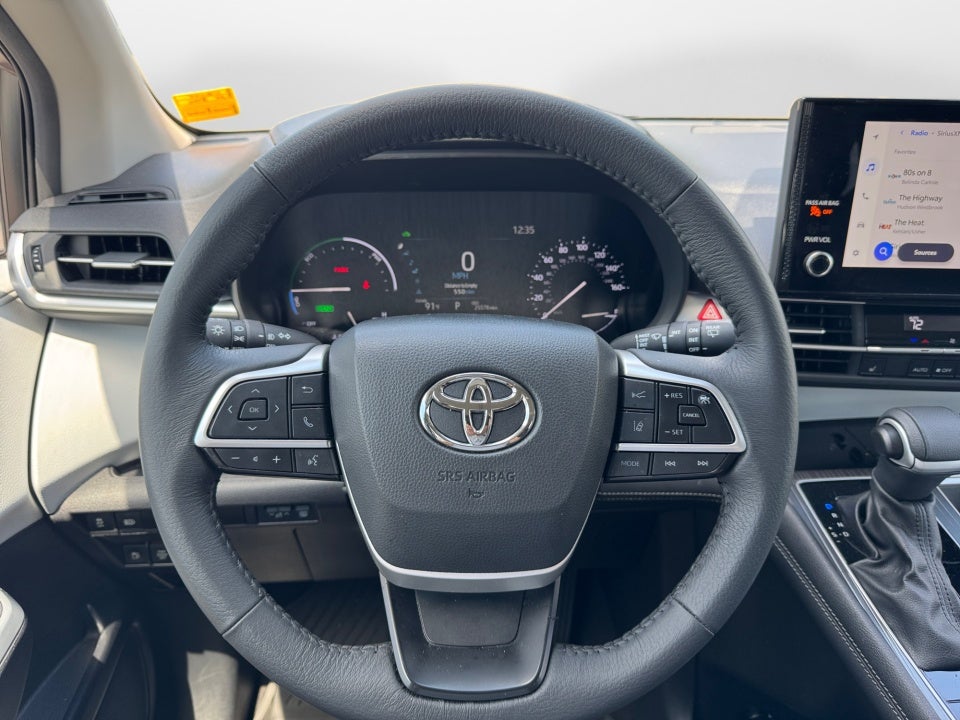 2025 Toyota Sienna XLE