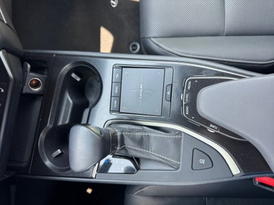 2019 Lexus UX 200 UX 200