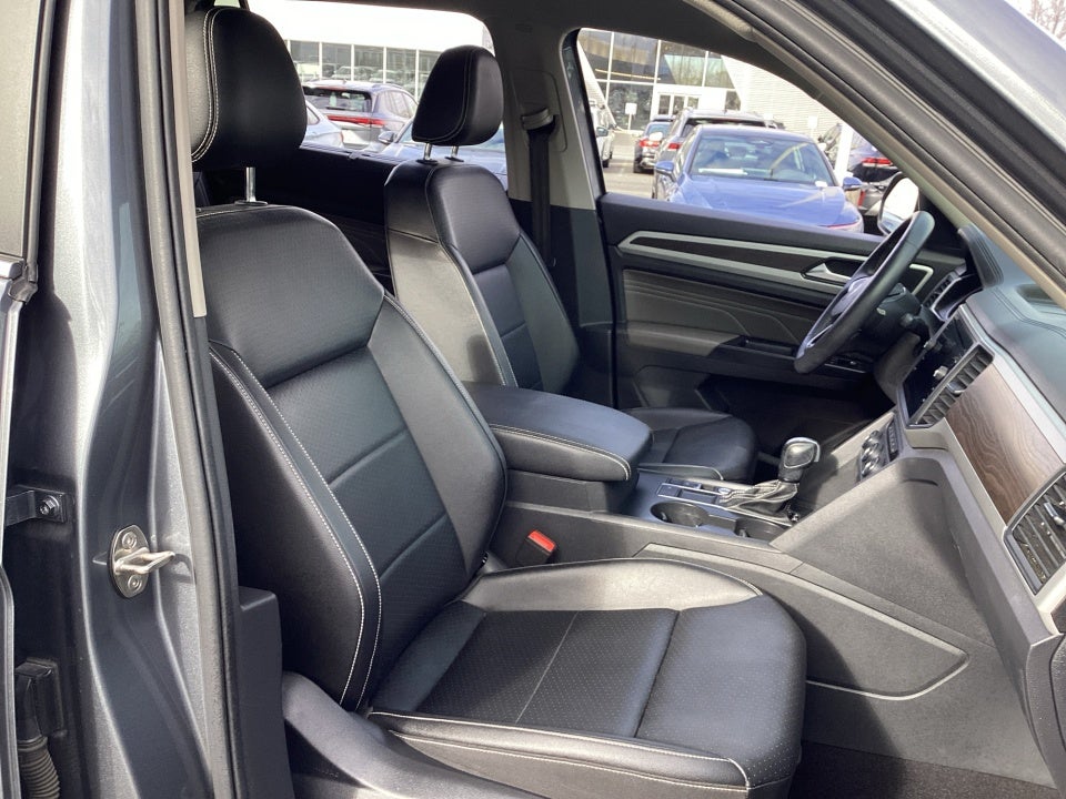 2021 Volkswagen Atlas 3.6L V6 SE w/Technology