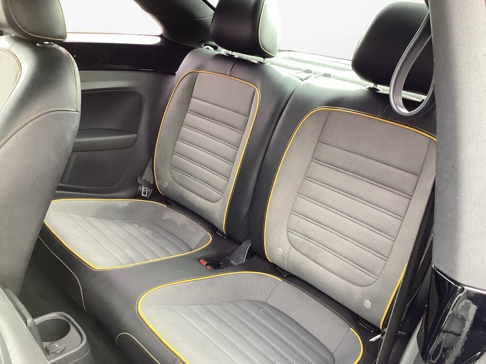 2018 Volkswagen Beetle 2.0T Dune