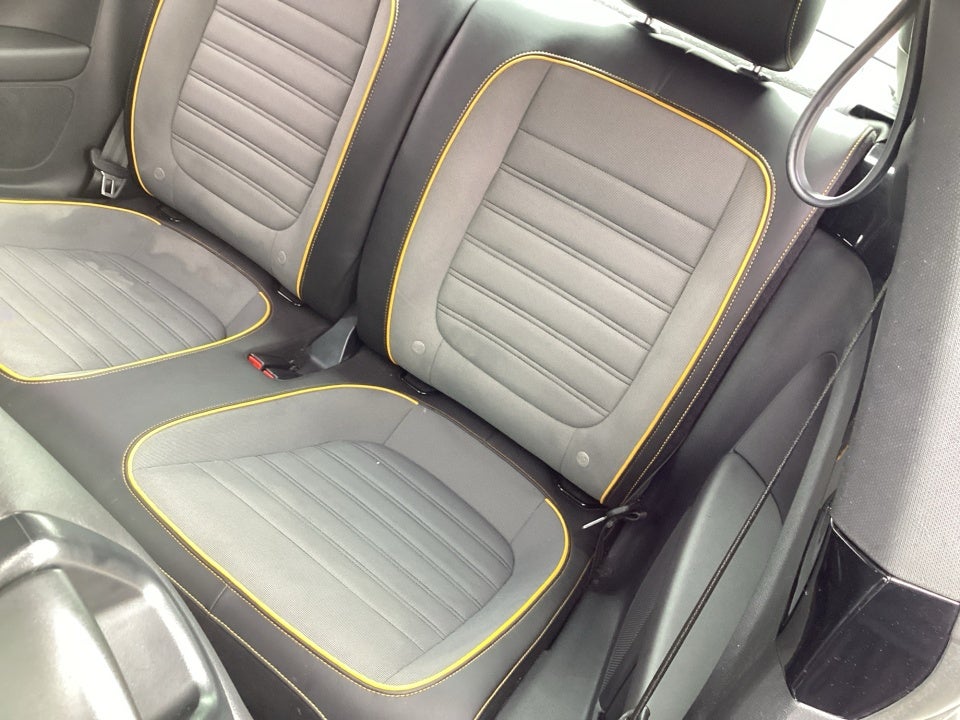 2018 Volkswagen Beetle 2.0T Dune