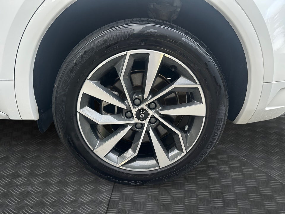 2023 Audi Q5 S line Premium Plus