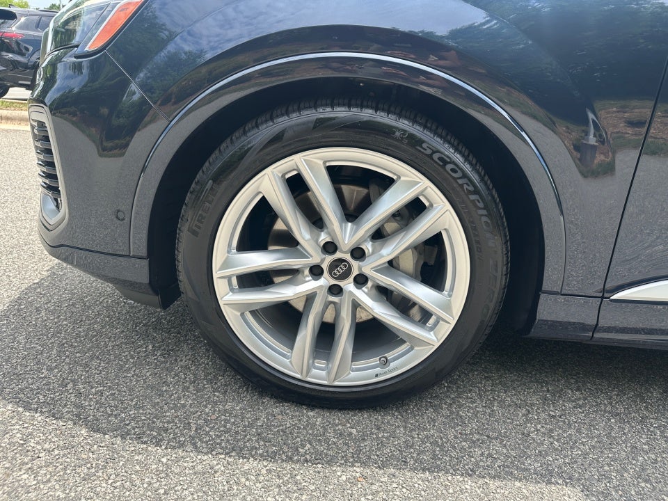 2025 Audi Q7 Premium Plus