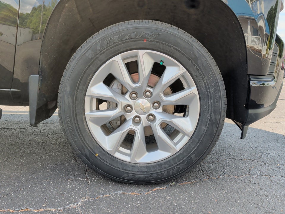 2020 Chevrolet Silverado 1500 4WD Double Cab Standard Bed Custom