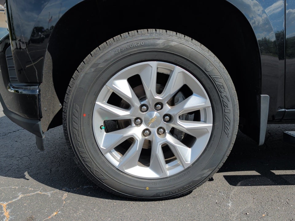 2020 Chevrolet Silverado 1500 4WD Double Cab Standard Bed Custom