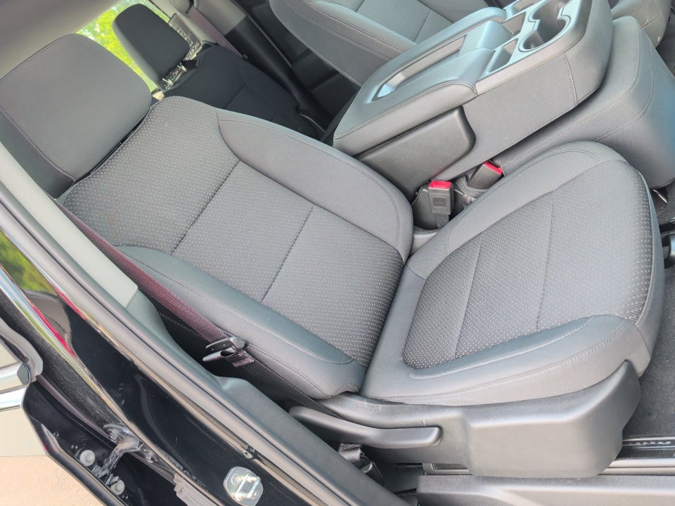 2020 Chevrolet Silverado 1500 4WD Double Cab Standard Bed Custom