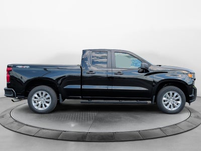 2020 Chevrolet Silverado 1500 4WD Double Cab Standard Bed Custom