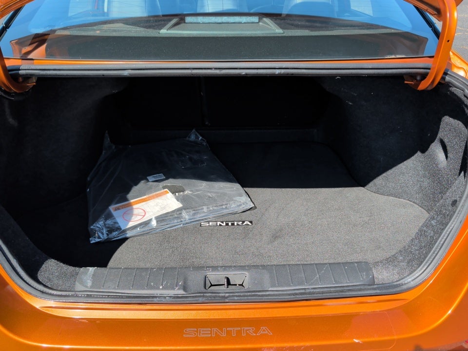 2022 Nissan Sentra SR Xtronic CVT