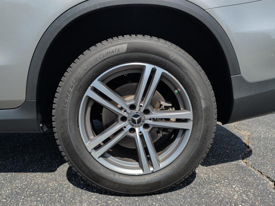 2020 Mercedes-Benz GLC 300 GLC 300