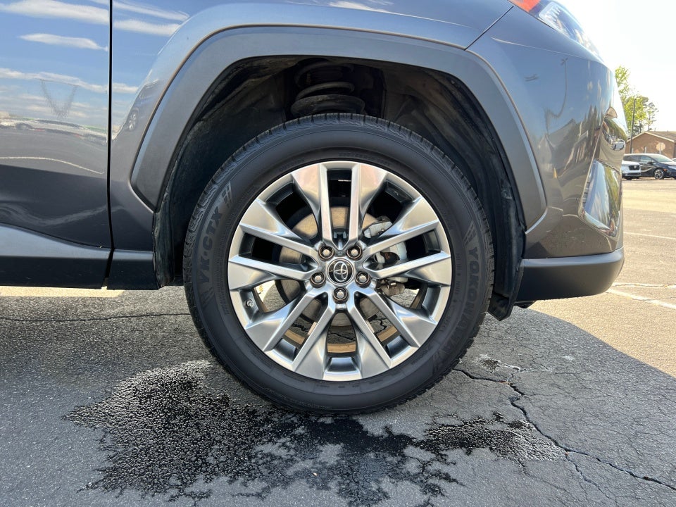 2019 Toyota RAV4 XLE Premium