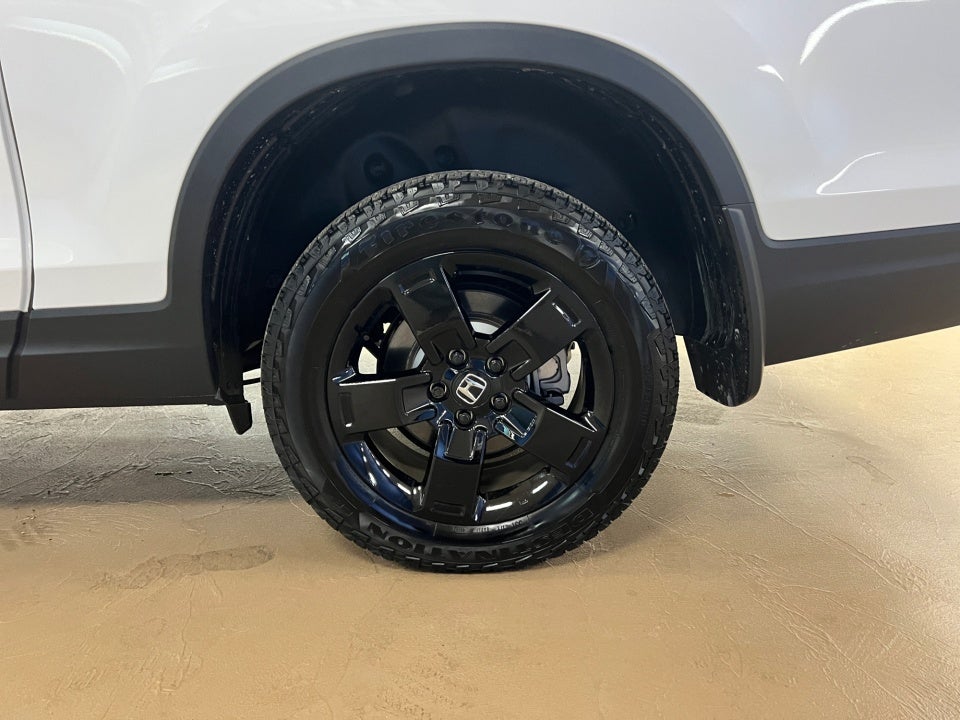 2025 Honda Ridgeline Black Edition