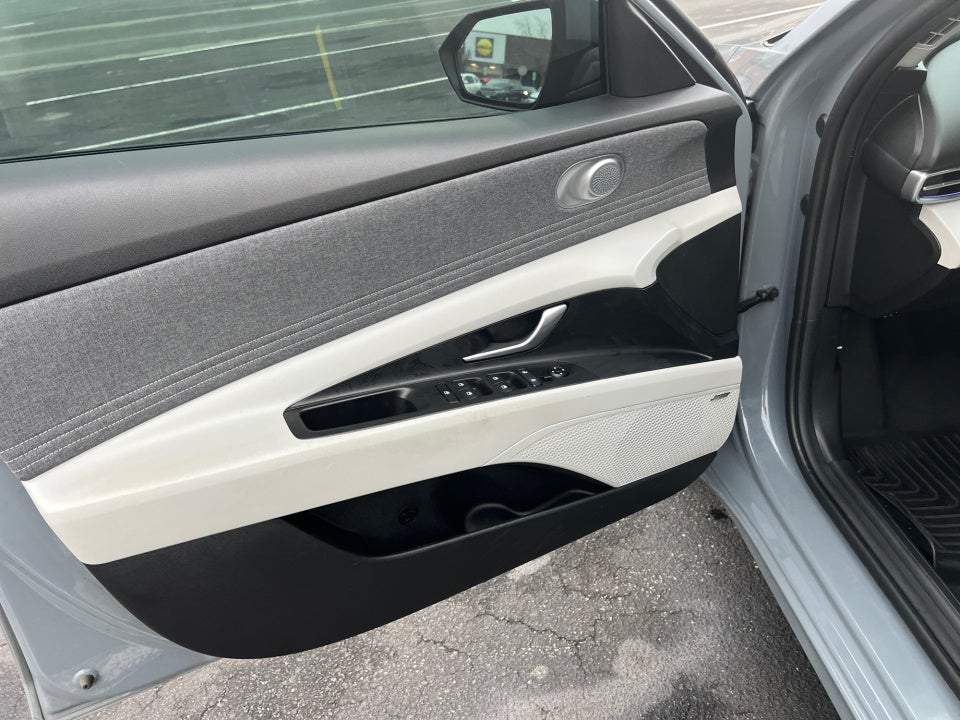 2021 Hyundai Elantra Limited