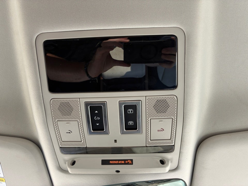 2024 Land Rover Defender X-Dynamic SE