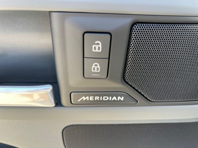 2025 Land Rover Defender 110 P400 S