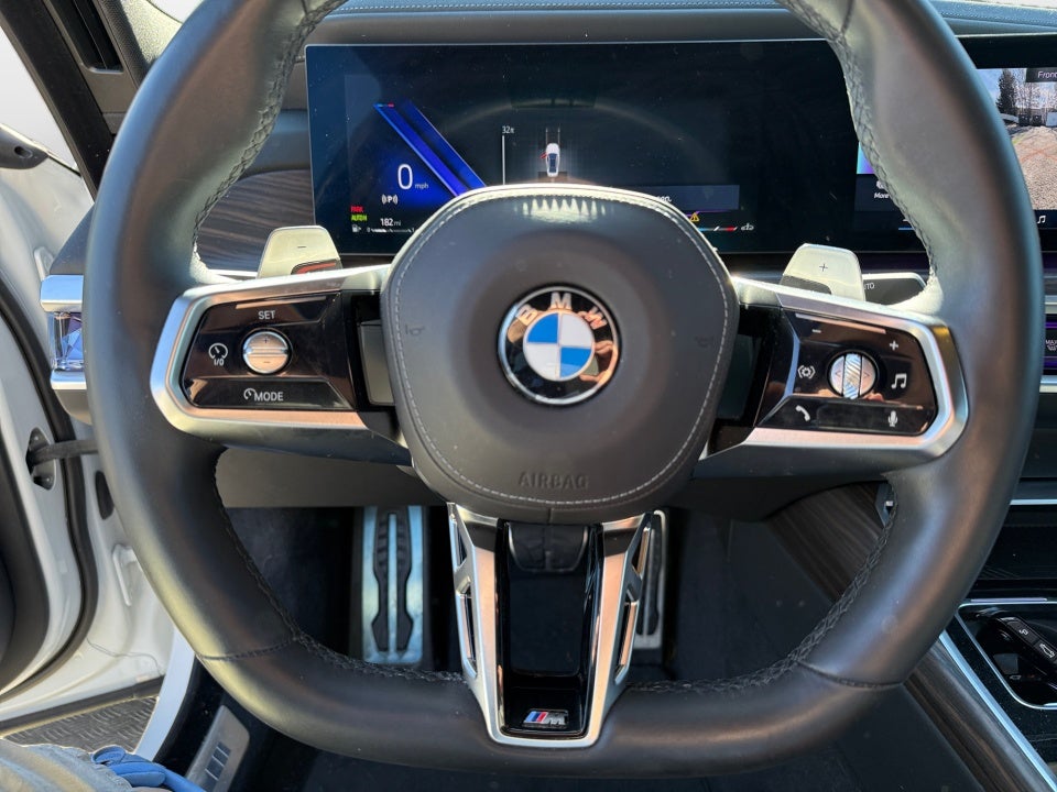 2023 BMW 740 i