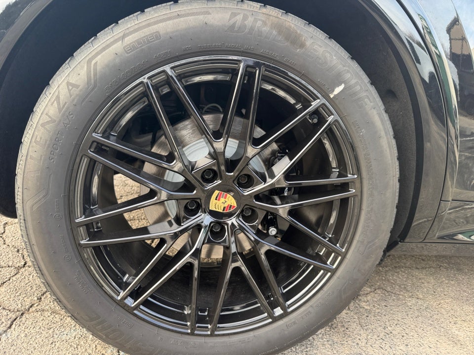 2024 Porsche Cayenne Coupe Base