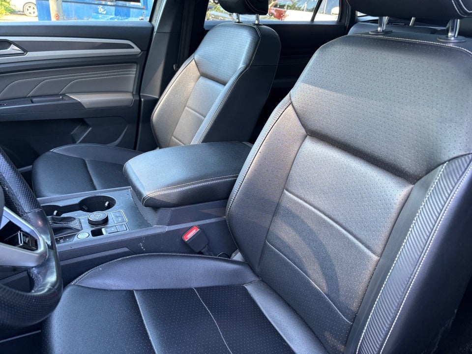2021 Volkswagen Atlas Cross Sport 3.6L V6 SE w/Technology R-Line