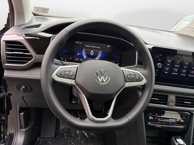 2026 Volkswagen Taos SE Black