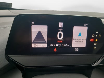 2023 Volkswagen ID.4 Pro